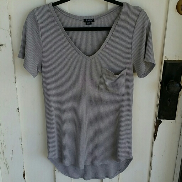 Philosophy Tops - Gray Basic Vneck Tee